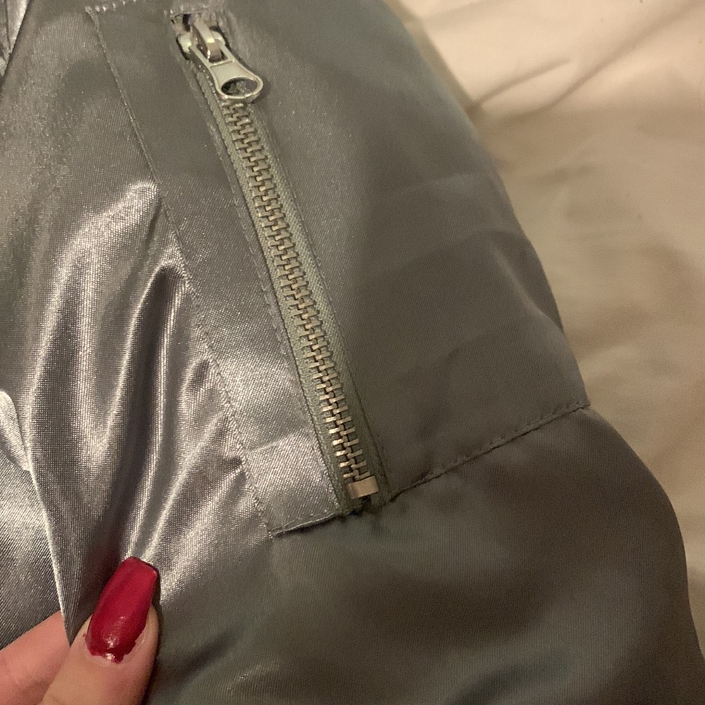 Bomber jacket - Picture 2 of 6